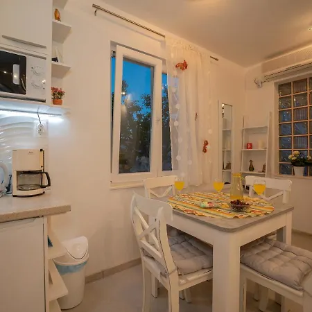 Apartman Karla Solin Exterior photo