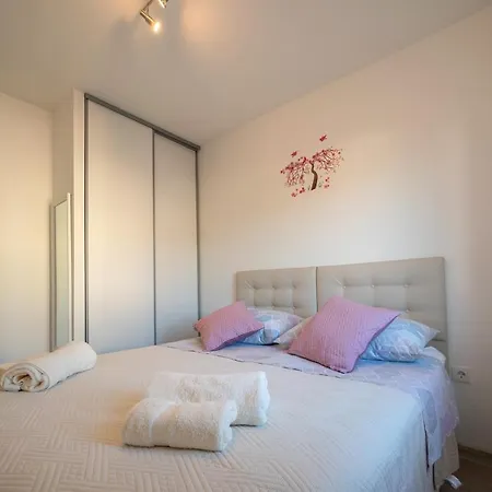 Apartman Karla Solin Exterior photo