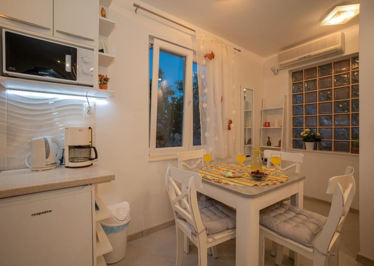 Karla Apartment