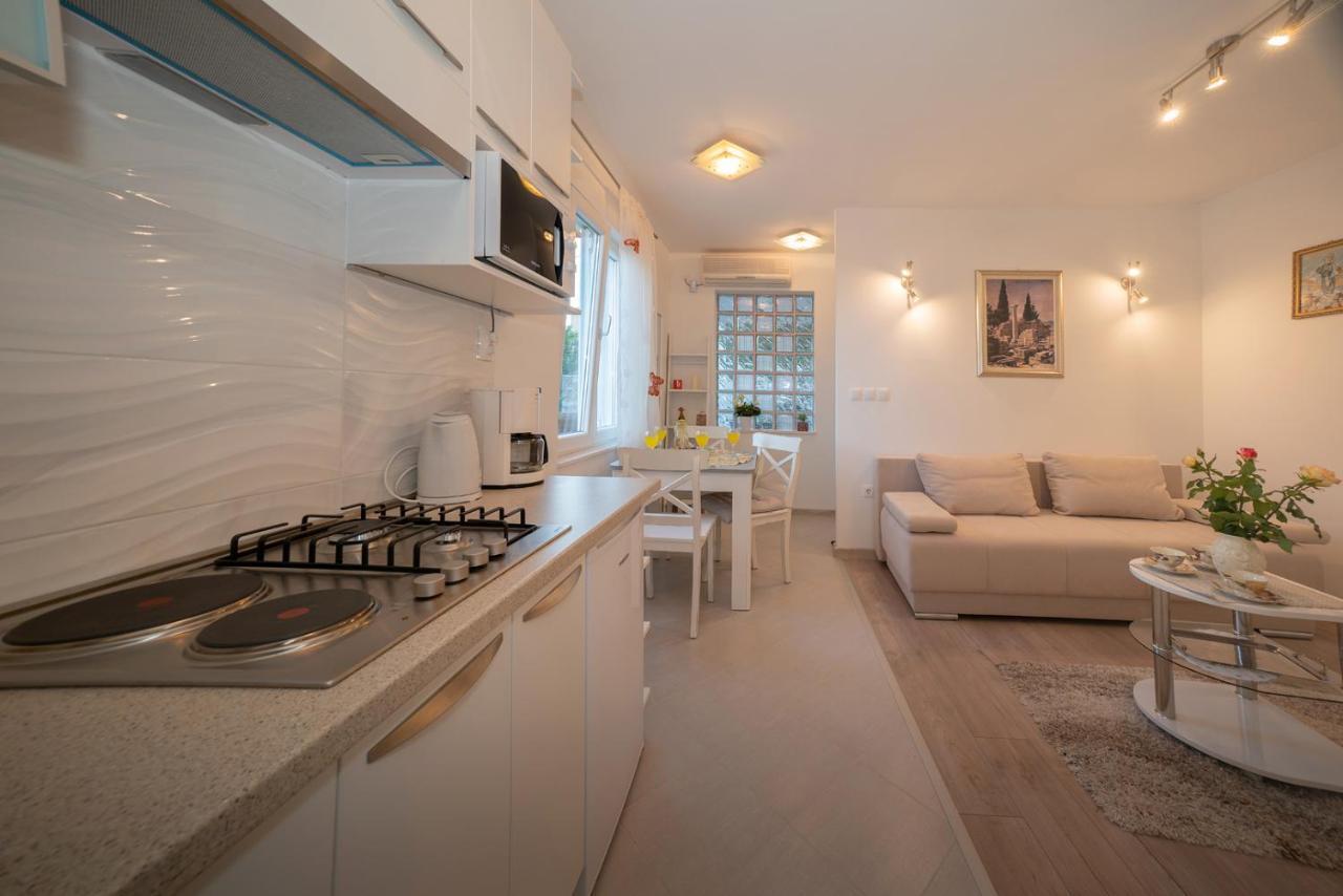 Karla Apartment Solin